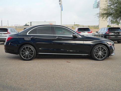 Used 2021 Mercedes-Benz C 300 Sedan image 4