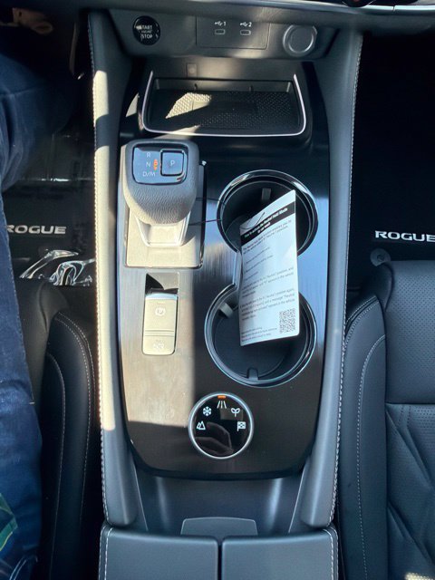 New 2026 Nissan Rogue Platinum AWD/4WD image 25