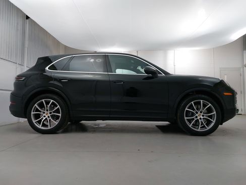 New 2026 Porsche Cayenne image 8