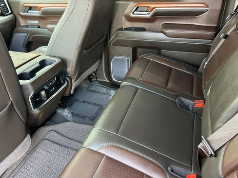 Used 2023 GMC Sierra 1500 Denali w/ Denali Reserve Package image 5