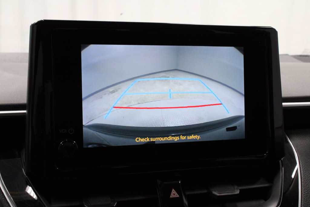 Used 2024 Toyota Corolla LE FWD image 2