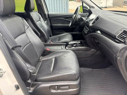 Used 2017 Honda Pilot Touring image 14