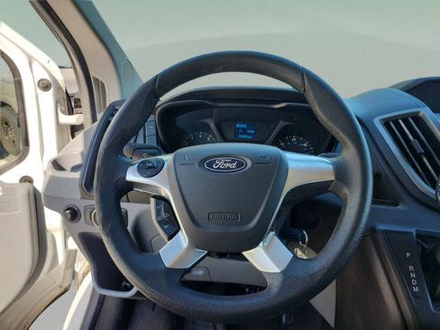 Used 2019 Ford Transit 350 XLT image 8