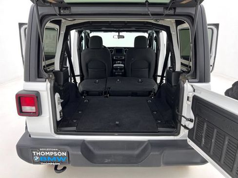 Used 2020 Jeep Wrangler Unlimited Sport AWD/4WD image 28