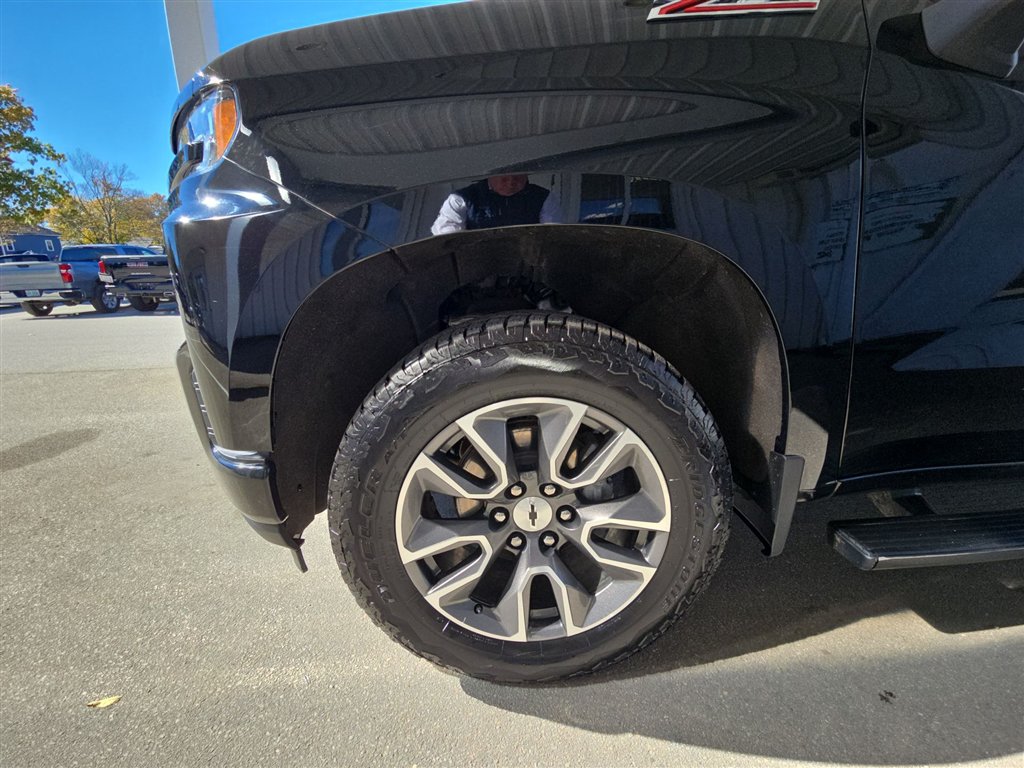 Used 2021 Chevrolet Silverado 1500 RST AWD/4WD image 32