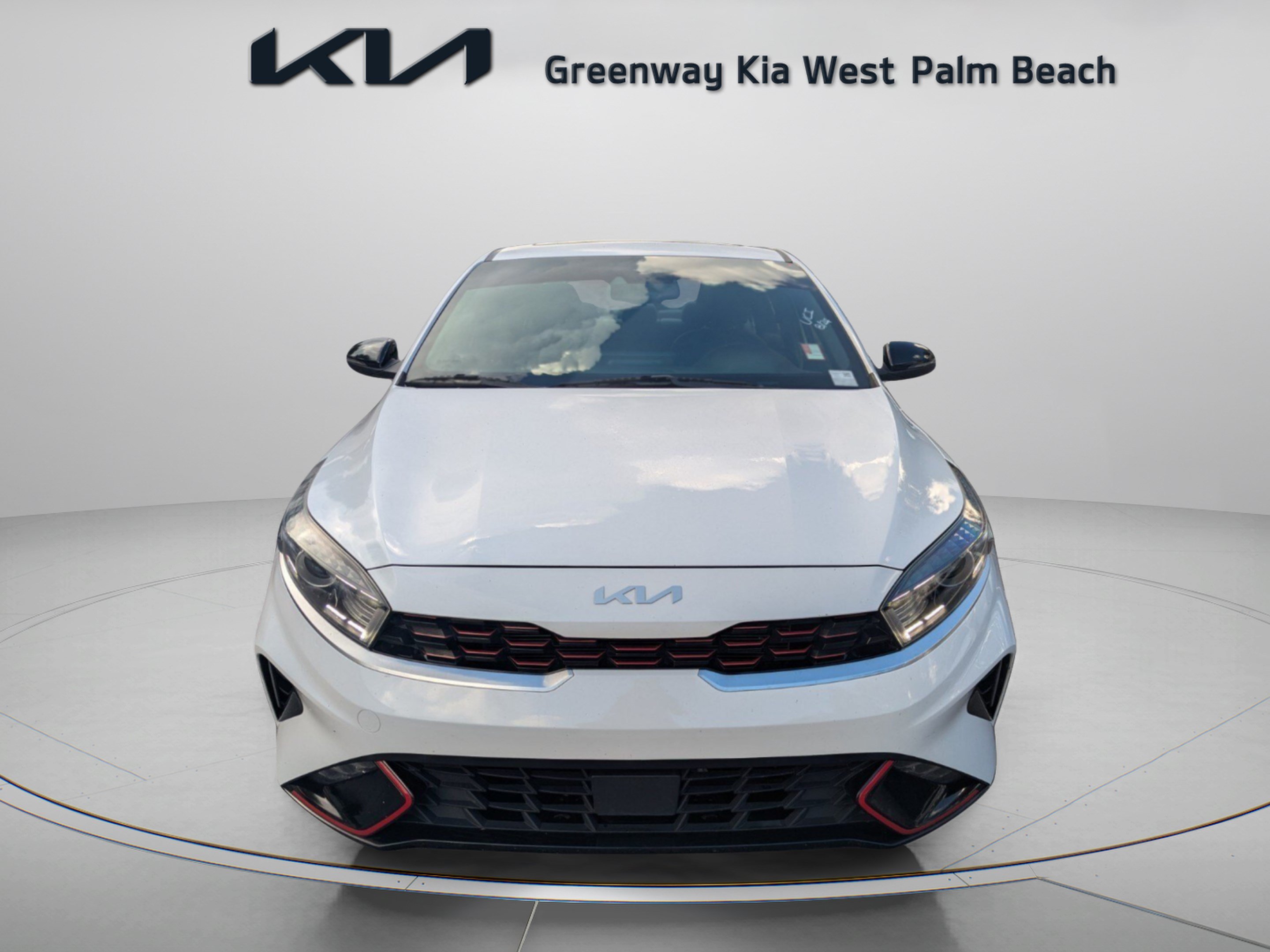 Used 2022 Kia Forte GT-Line w/ GT-Line Premium Package FWD image 3