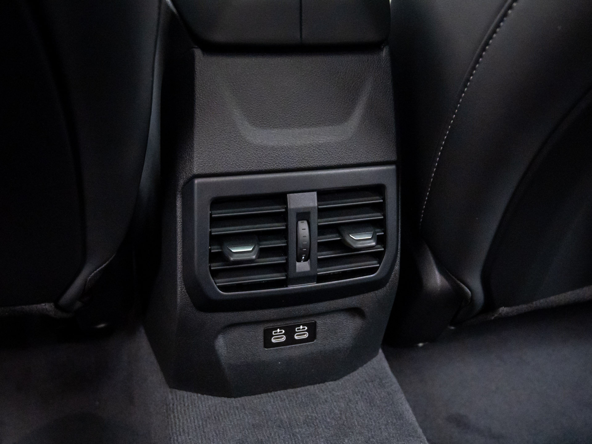 Used 2026 BMW M235i xDrive w/ Technology Package AWD/4WD image 20