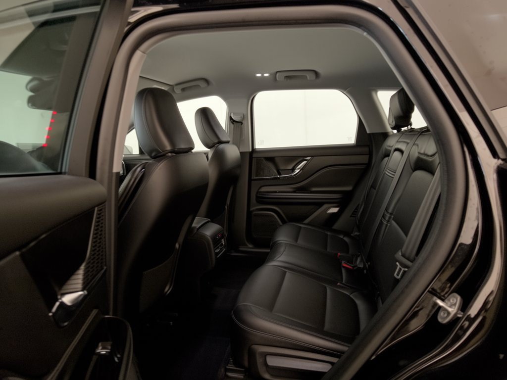 Used 2022 Lincoln Corsair AWD w/ Equipment Group 101A image 25