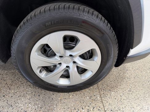 Used 2021 Toyota RAV4 LE image 33