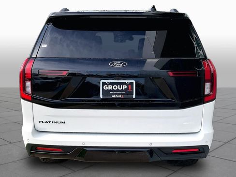 New 2026 Ford Expedition Platinum w/ Stealth Appearance Package AWD/4WD image 3