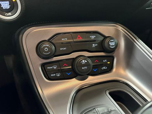 Used 2023 Dodge Challenger SXT w/ Blacktop Package image 34