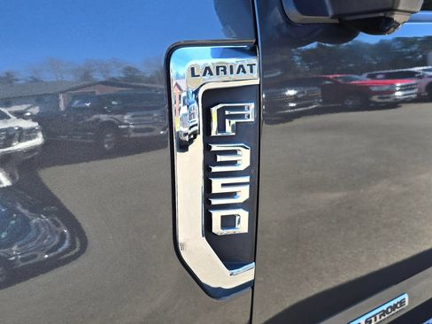 Used 2017 Ford F350 Lariat w/ Lariat Value Package AWD/4WD image 11