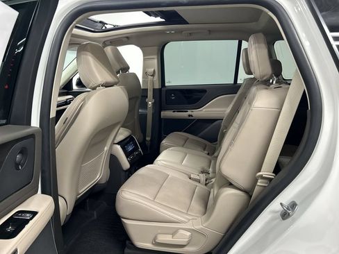 Used 2022 Lincoln Aviator Reserve w/ Elements Package Plus AWD/4WD image 21