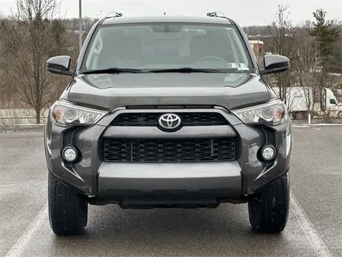 Used 2018 Toyota 4Runner SR5 image 28