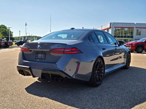 Used 2026 BMW M5 w/ Executive Package AWD/4WD image 6