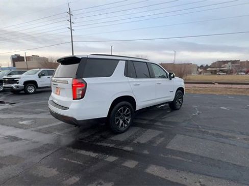 Used 2021 Chevrolet Tahoe Z71 w/ Luxury Package image 8