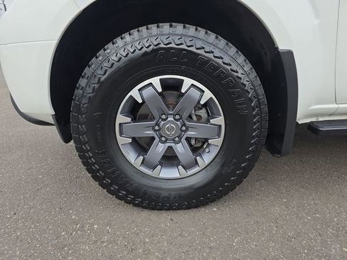 Used 2015 Nissan Frontier PRO-4X w/ Pro-4x Luxury Package image 30