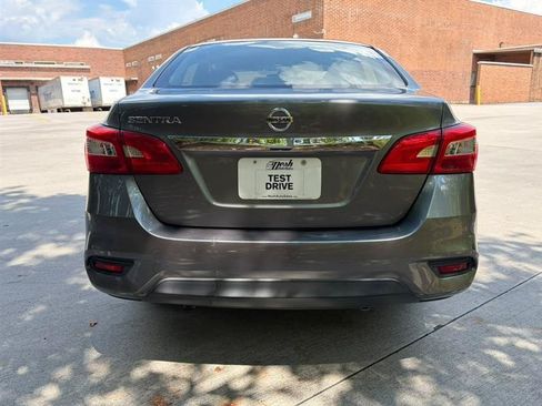 Used 2017 Nissan Sentra S FWD image 5