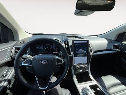 Certified 2024 Ford Edge SEL w/ Convenience Package AWD/4WD image 10