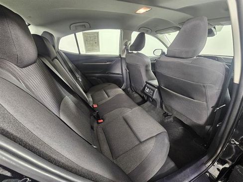 Used 2025 Toyota Camry LE image 18