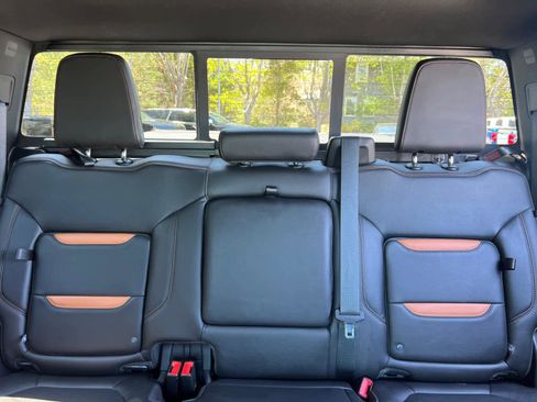 Certified 2020 GMC Sierra 1500 AT4 w/ Off-Road Performance Package AWD/4WD image 26