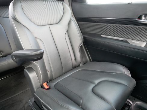 Used 2024 Hyundai Palisade Calligraphy image 14