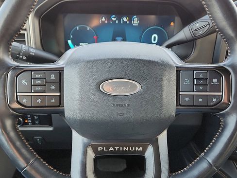 Used 2024 Ford F250 Platinum image 10