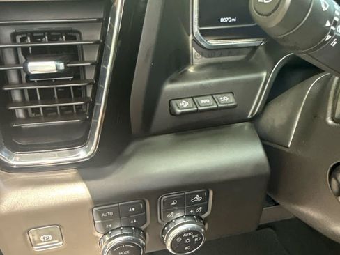 Used 2025 GMC Sierra 1500 Denali w/ Denali Reserve Package AWD/4WD image 19