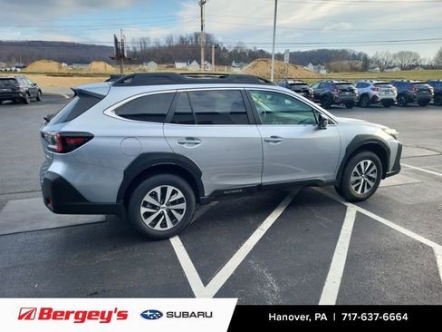 New 2025 Subaru Outback Premium image 4