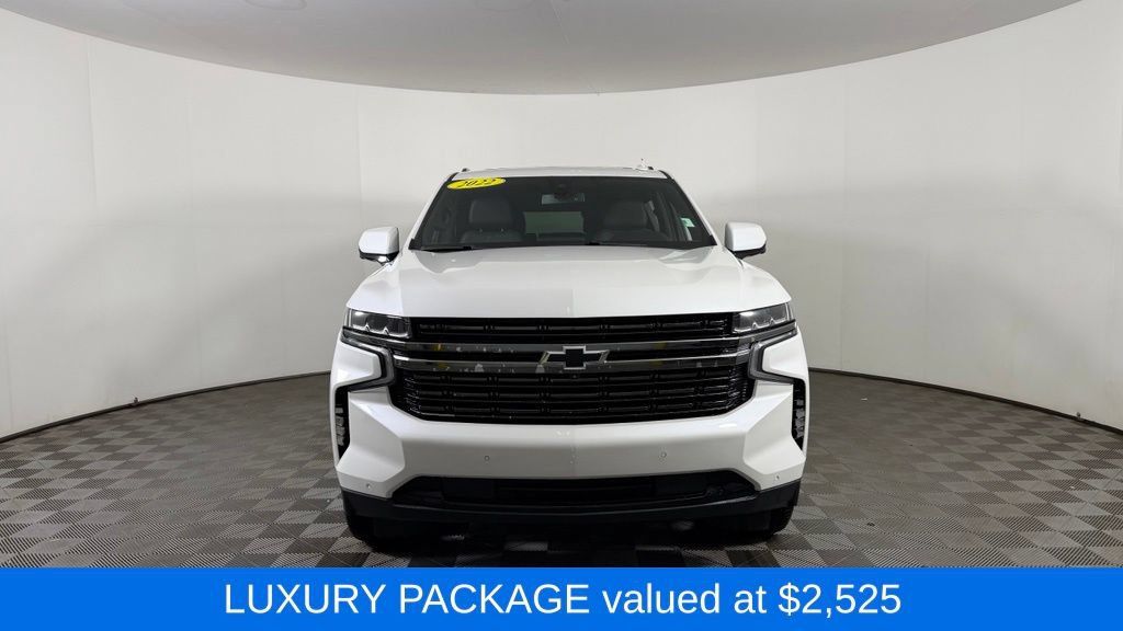 Used 2022 Chevrolet Tahoe RST w/ Luxury Package AWD/4WD image 2