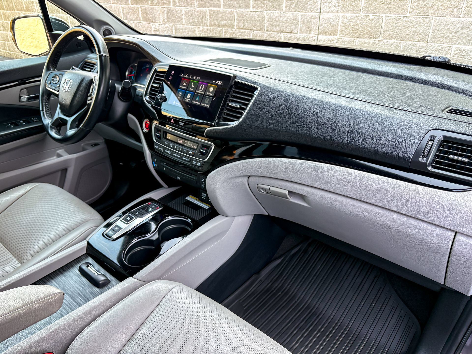 Used 2020 Honda Pilot Elite image 29