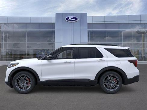 New 2026 Ford Explorer ST-Line w/ ST-Line Street Pack image 5