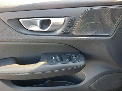 Used 2024 Volvo V60 B5 Cross Country Plus w/ Protection Package Premier image 12