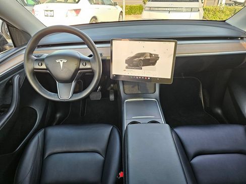 Used 2023 Tesla Model Y Long Range AWD/4WD image 19