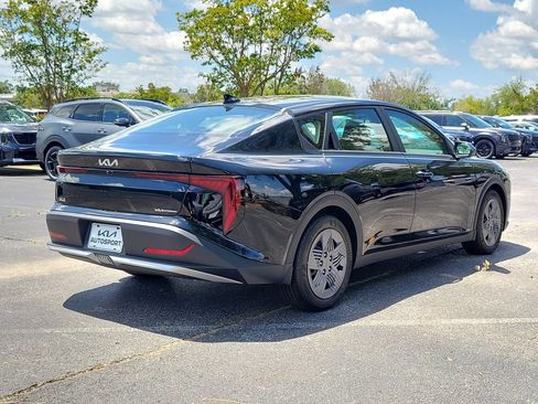 New 2026 Kia K4 FWD image 4