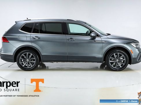Used 2023 Volkswagen Tiguan SE w/ Panoramic Sunroof Package FWD image 48