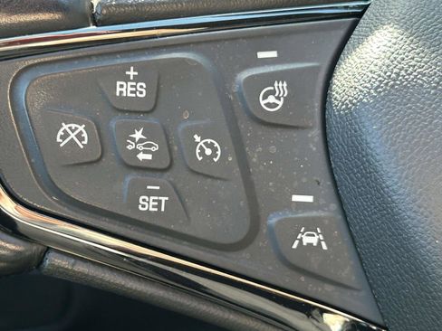 Used 2022 Chevrolet Equinox RS w/ RS Leather Package image 22