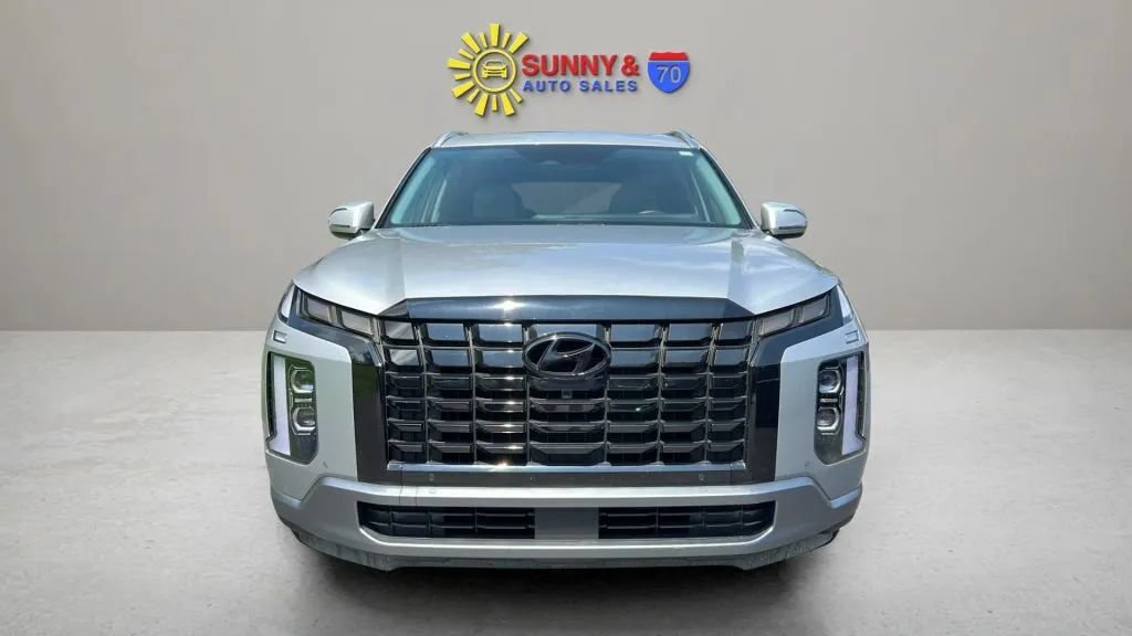 Used 2023 Hyundai Palisade SEL w/ Premium Package AWD/4WD image 3