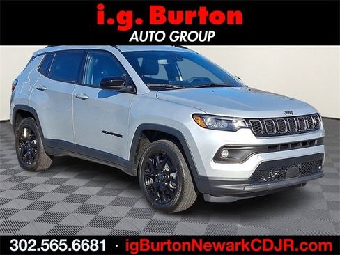 New 2026 Jeep Compass Latitude image 1