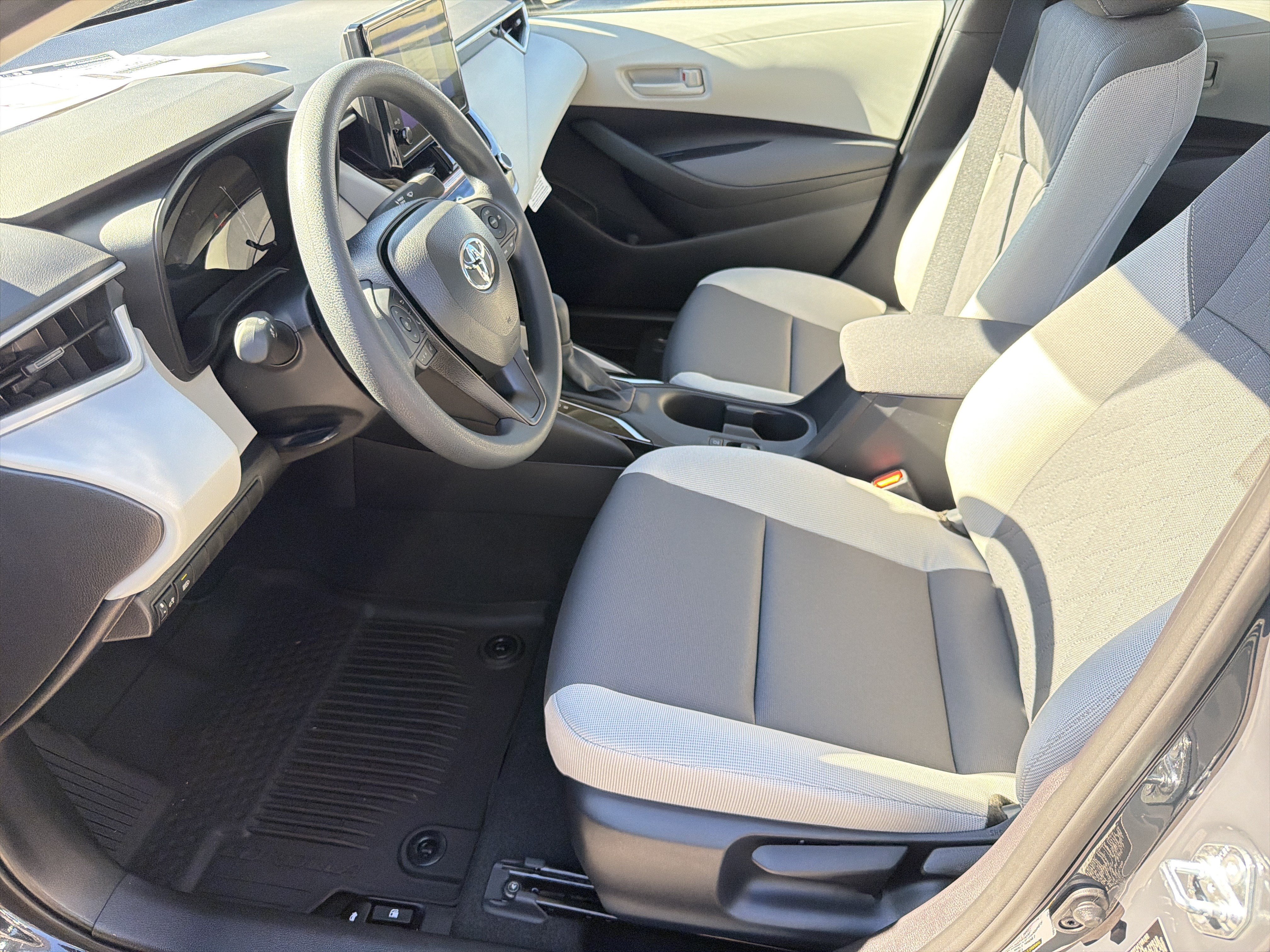 New 2027 Toyota Corolla LE FWD image 9