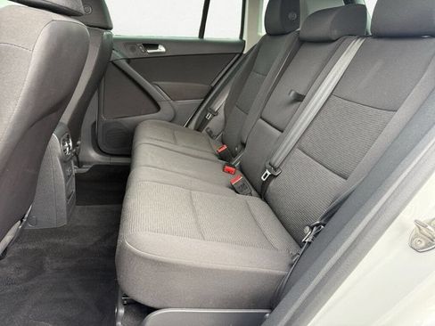 Used 2018 Volkswagen Tiguan Limited FWD image 13