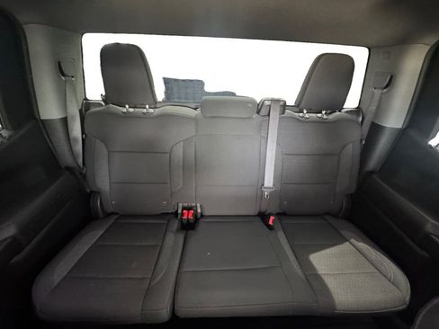 Used 2024 Chevrolet Silverado 1500 Custom RWD image 17