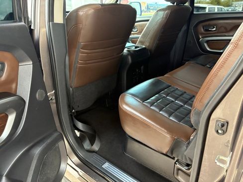 Used 2017 Nissan Titan Platinum Reserve AWD/4WD image 25