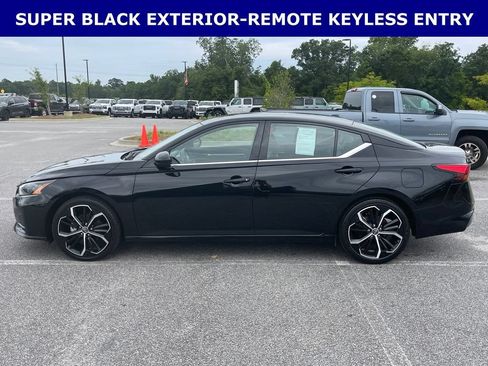 Used 2024 Nissan Altima 2.5 SR FWD image 6