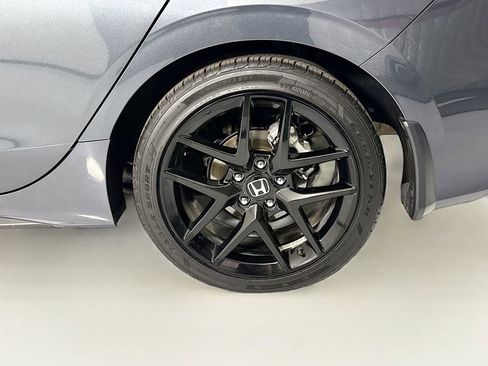Certified 2025 Honda Civic Sport image 30