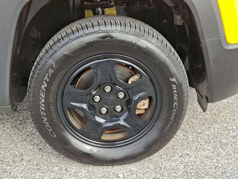 Used 2018 Jeep Renegade Sport w/ Power & Air Group image 8