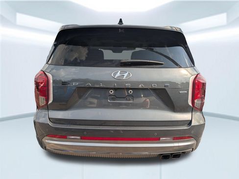Used 2024 Hyundai Palisade Calligraphy AWD/4WD image 2