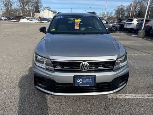 Certified 2021 Volkswagen Tiguan SE R-Line w/ 3rd Row Seat Package image 2