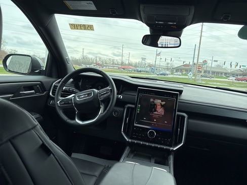 Certified 2024 GMC Acadia Elevation w/ Luxury Package image 21