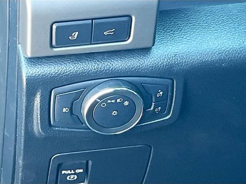 Used 2021 Ford Expedition XLT RWD image 10